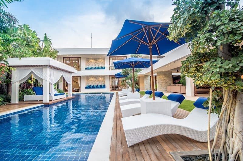 Villa photo 1