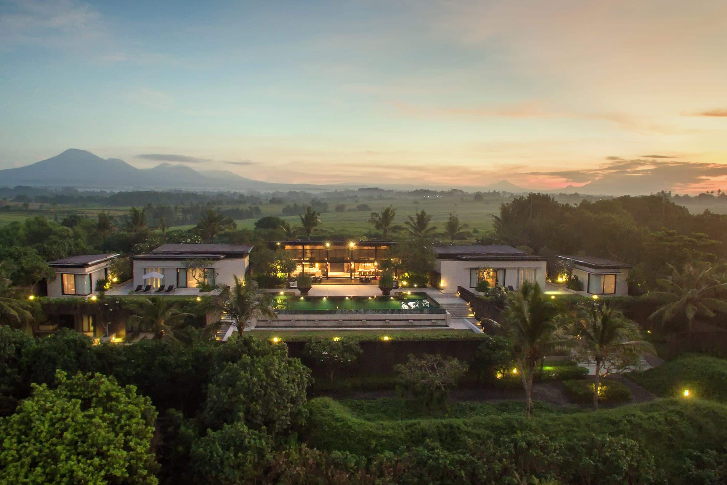 Villa photo 1